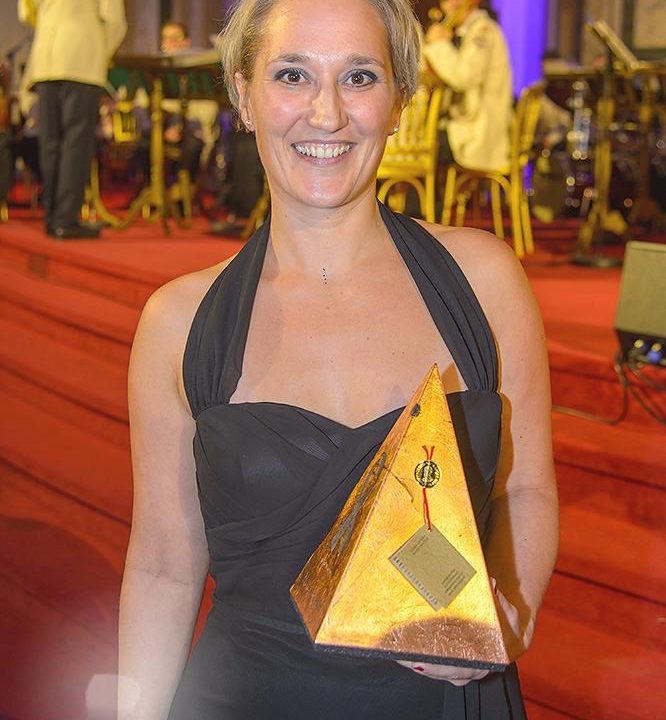 DaC Bildergallerie Dancer Against Cancer Ball Verleihung My Aid Award Martina Hagspiel Kurvenkratzer InfluCancer Award
