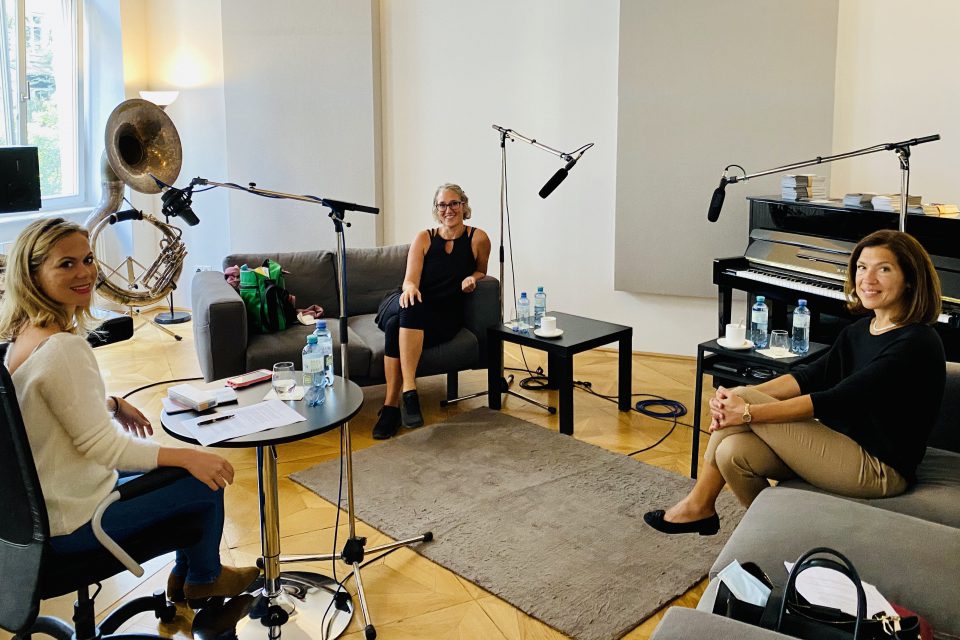 Oktober Martina Hagspiel Und Dr Marija Balic Im ABCSG Podcast Interview Medizin Im Kontext Scaled Aspect Ratio 