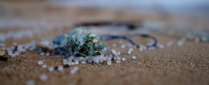 Nano? Na, na! Wie du Mikroplastik (so gut es geht) vermeidest