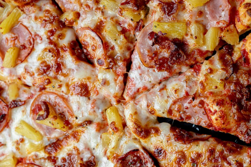 Ausschnitt einer Pizza