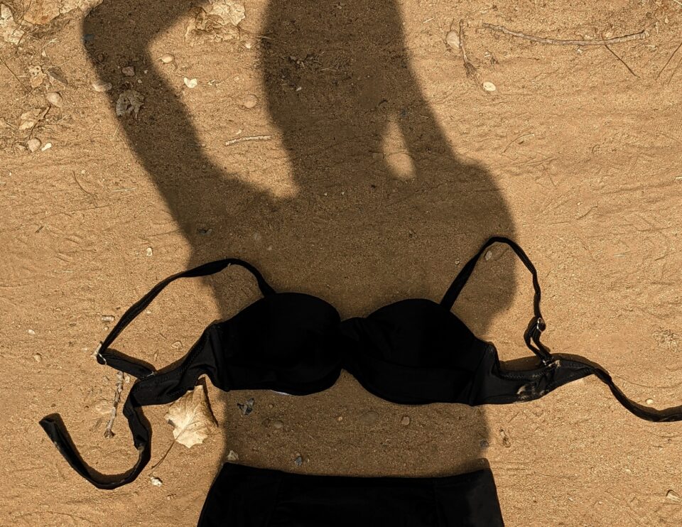 Gesundheitserreger Schatten Einer Person Mit Bikini_Valeriia Miller Corelens